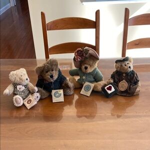 Vintage Boyd’s Bears Family. Absolutely Adorable.